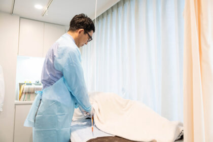 当院では腸内フローラ移植（FMT）を行っております